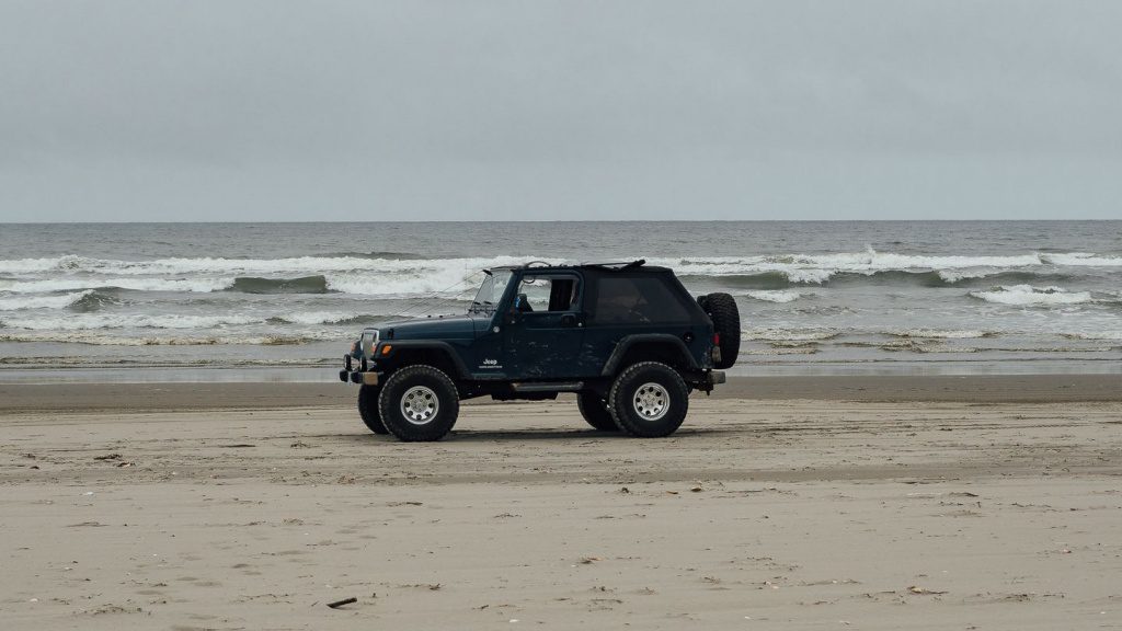 Drive on the beach in Long Beach Washington at our hotel in Long Beach Washington at Chautauqua Resort